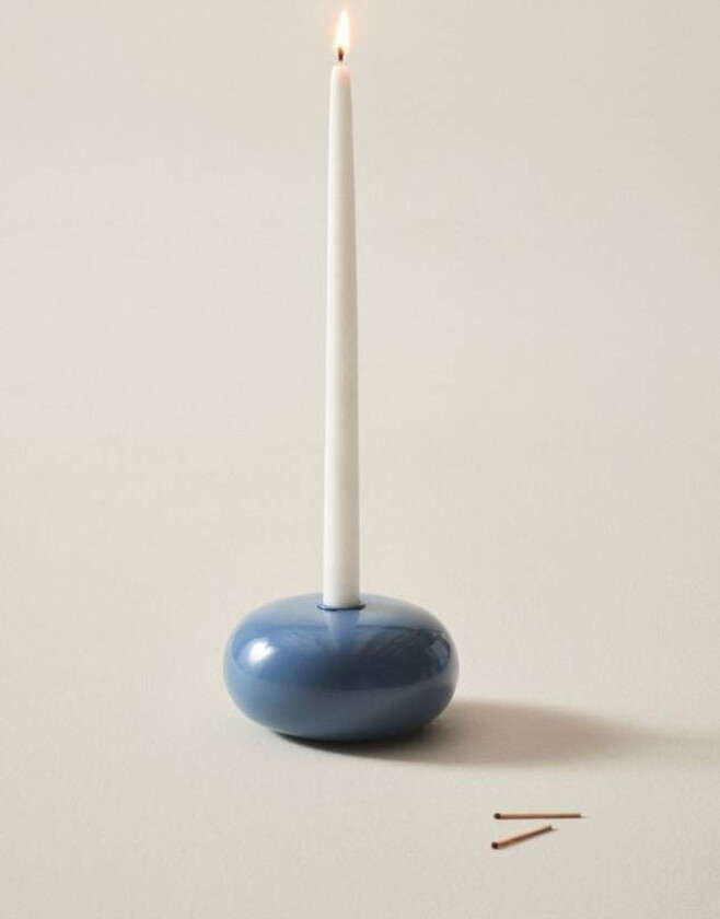 Bilde av PUCK lysestake Lys blå