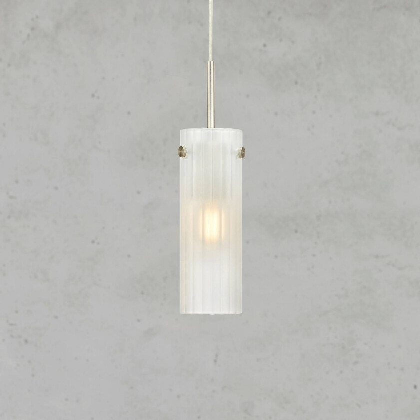 Hengelampe Tibia, stikkontakt, hvit/nikkel, Ø 7 cm