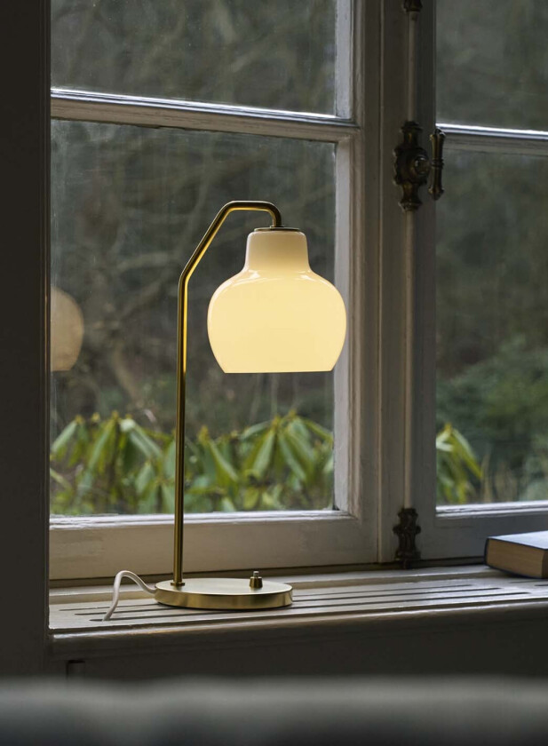 VL Ringkrone bordlampe - messing/opal glass