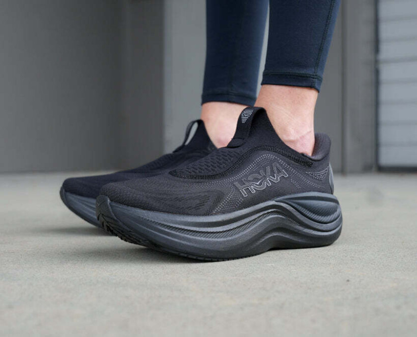 Skyward Laceless Dame Black/Black 40 2/3