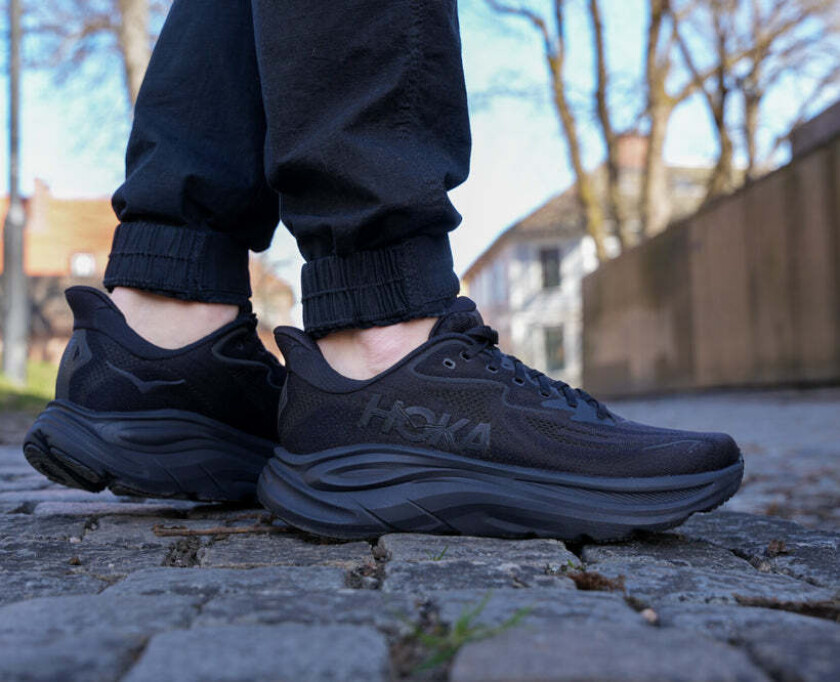 Clifton 10 Herre Black/Black 50 2/3