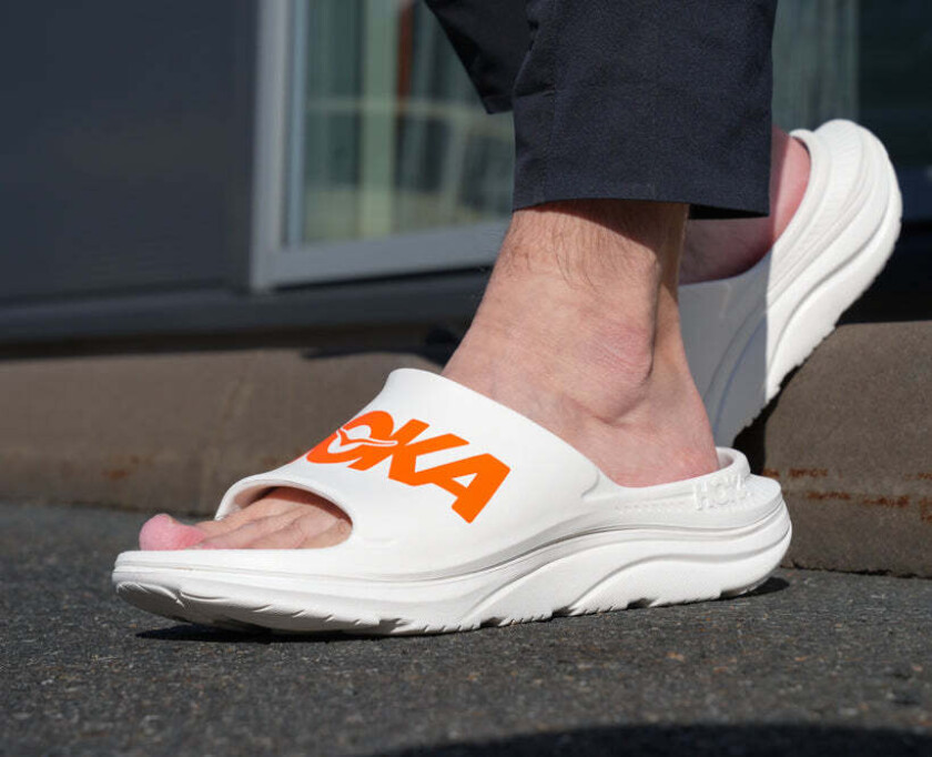 U ORA ATHLETIC SLIDE Frost / Lava, EU 34 2/3