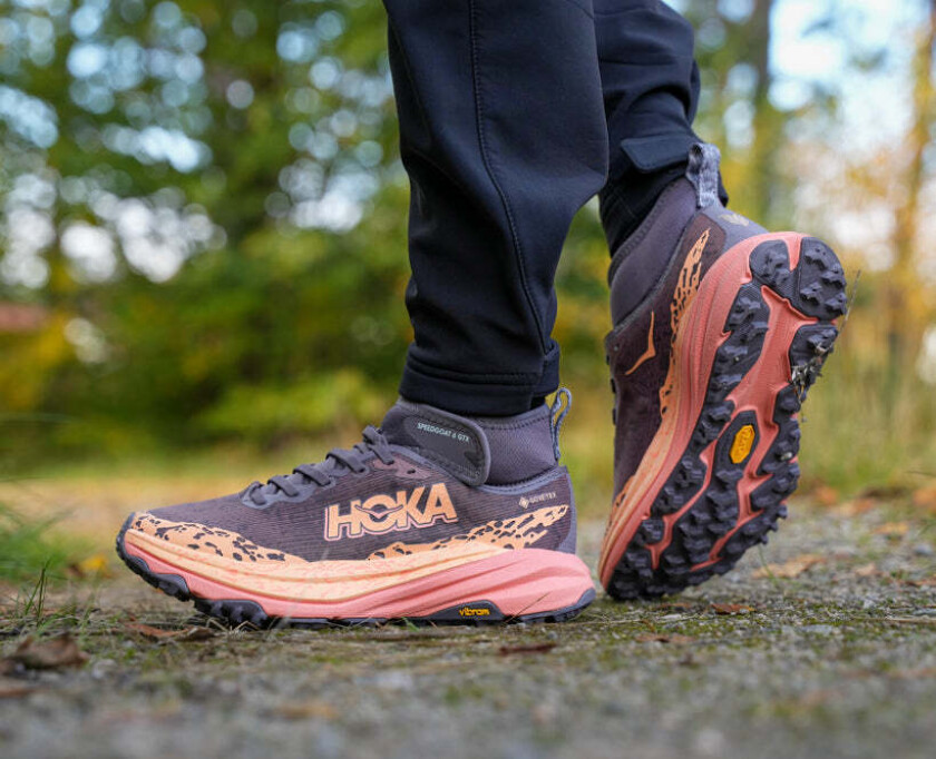Speedgoat 6 Mid GTX Dame Galaxy/Guava 42