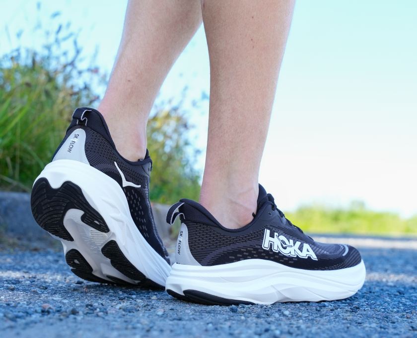 Skyflow Herre Black/White 42 2/3