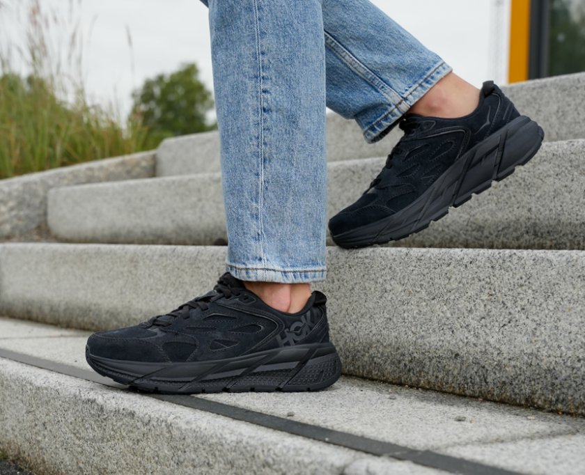 U CLIFTON L SUEDE Black / Black, EU 36