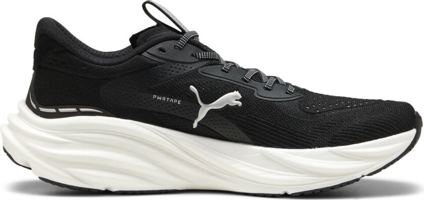 Magnify Nitro 3 Black-puma White 7.5