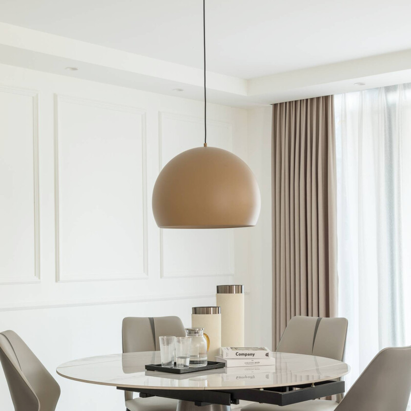 Lythara LED-hengelampe lysebrun Ø 50cm