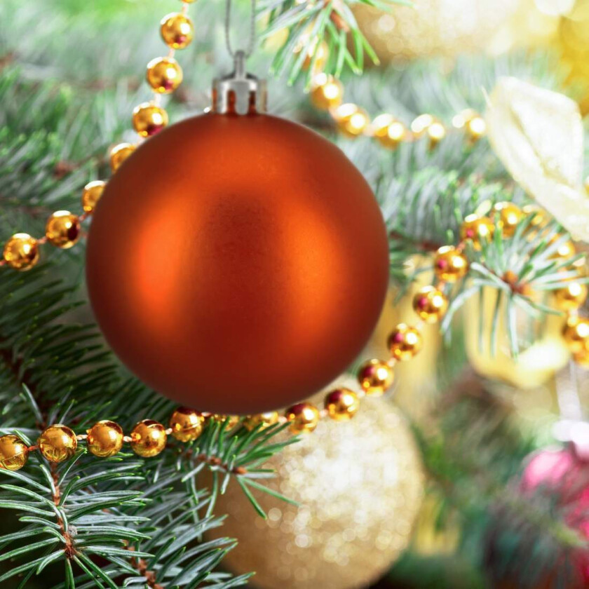 Sett med juletrekuler – 100 elegante ornamenter