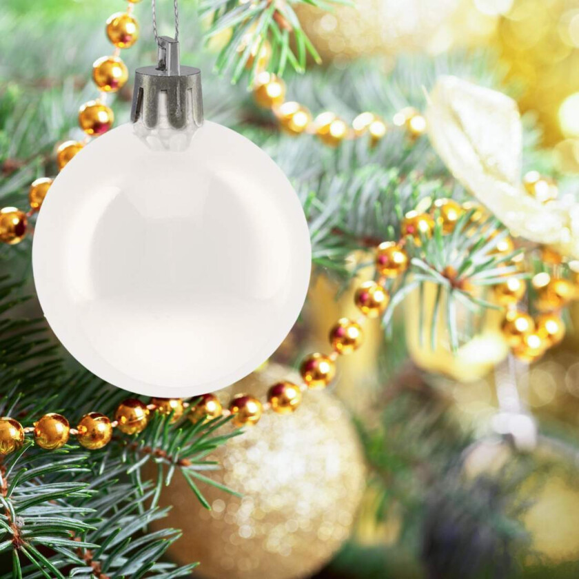 Sett med skinnende julekuler – 50 blanke ornamenter