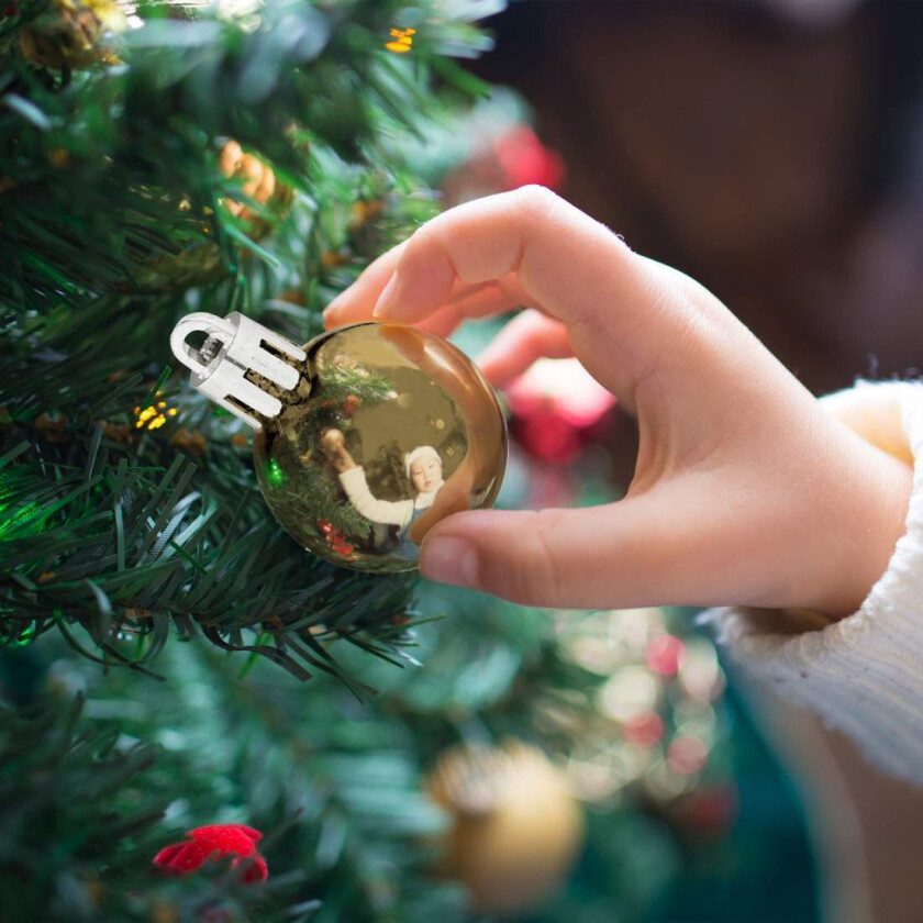 Sett med juletrekuler – 96 dekorative ornamenter