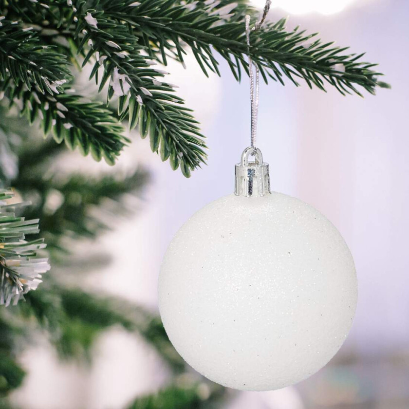 Sett med juletrekuler – 101 dekorative ornamenter