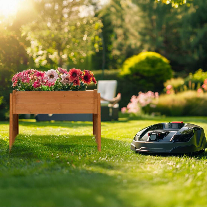 Robotgressklippergarasje med plantekasse – værbestandig tre