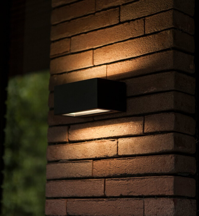 LUTEC GEMINI KVADRATISK LILLE UDENDØRS LED VEGGLAMPE OPP/NED 1 LYS SORT 3000K