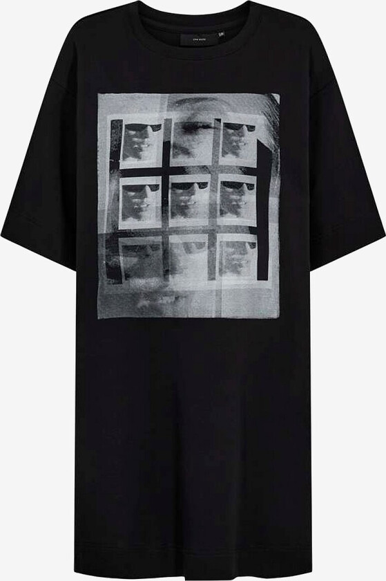 T-shirtkjole cmMuse - Svart