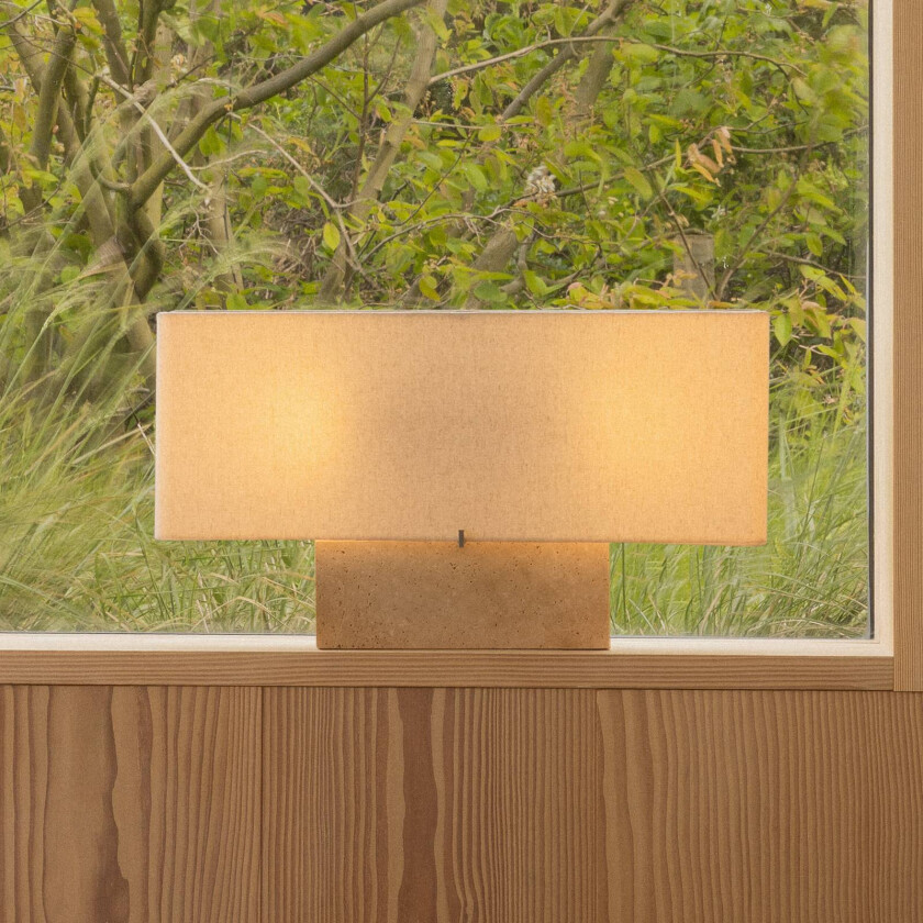 Audo bordlampe Nonna, travertin-/sandfarget, høyde 30 cm