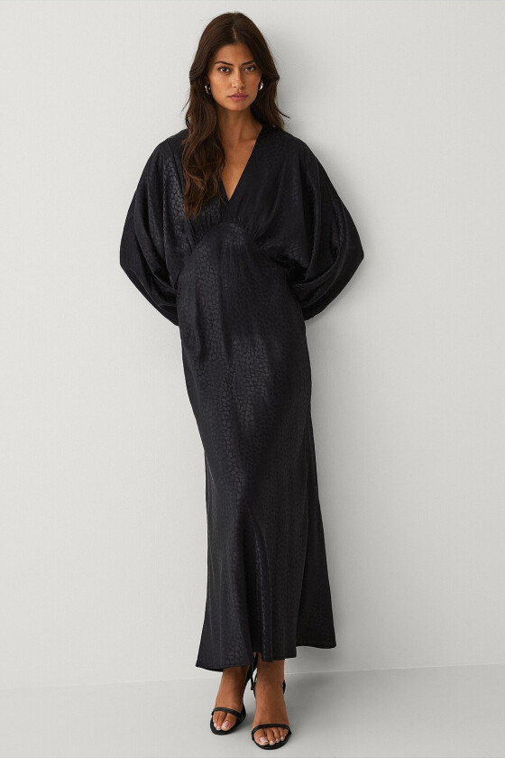 Maxikjole med pingvinermer - Svart