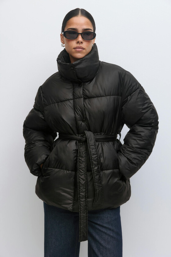 - Belted puffer jacket - boblejakker - Svart - L - Dame