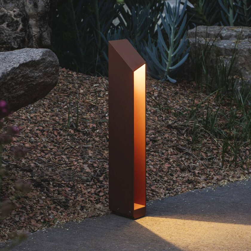 LED-sokkellampe Domus Høyde 55 cm rustfarget aluminium