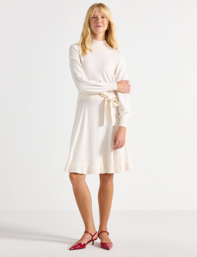 Finstrikket mini kjole