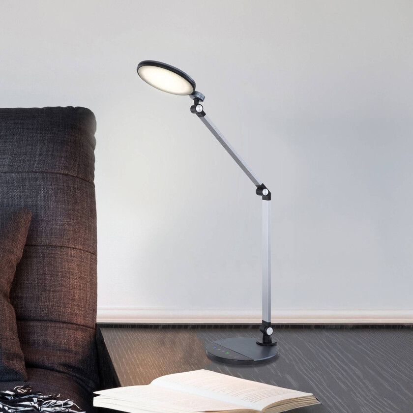 LED-skrivebordslampe Konsti, høyde 90 cm, svart, metall