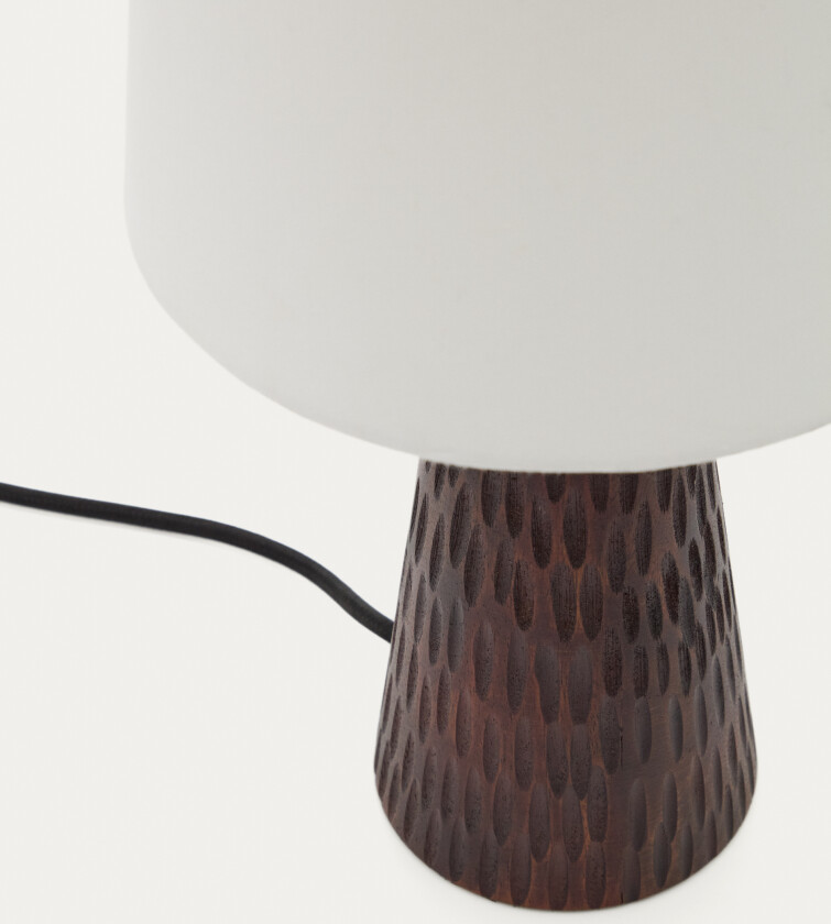 KAVE HOME Amire bordlampe laget av tre i mørk finish