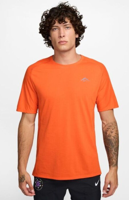 Dri-FIT ADV Solar Chase SS Tee