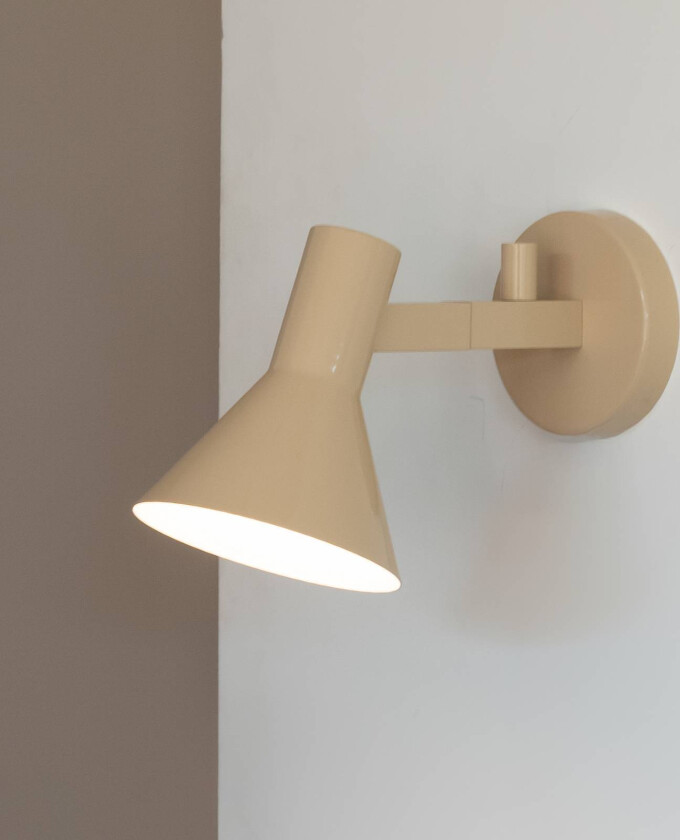 IT'S ABOUT ROMI Vegglampe Stavanger, beige, stikkontakt, 20 cm