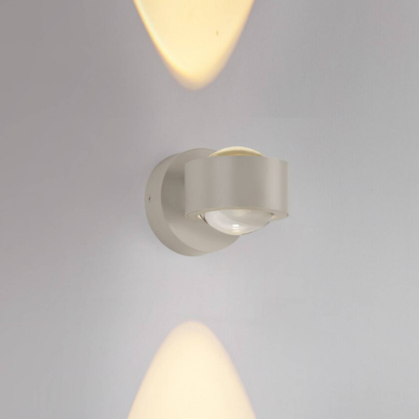 JUST LIGHT. LED-batteridrevet vegglampe Chia, sand, jern, 3000 K