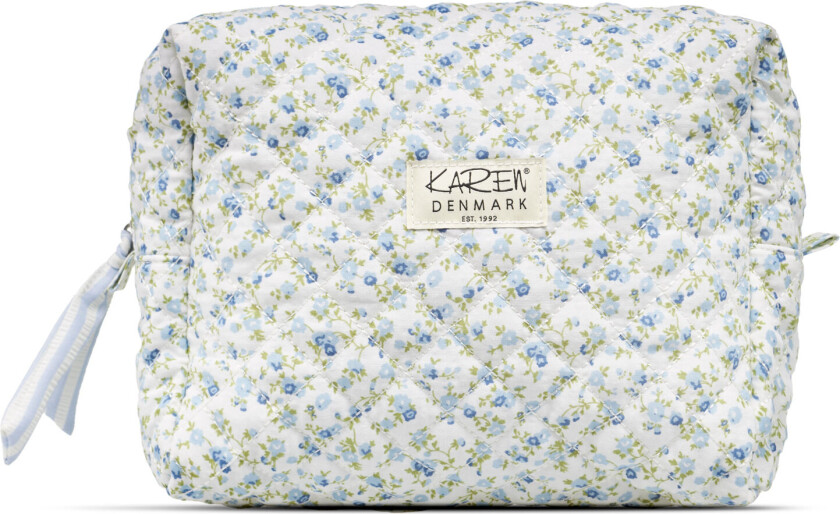 Large toiletry bag in blue small floral quilt