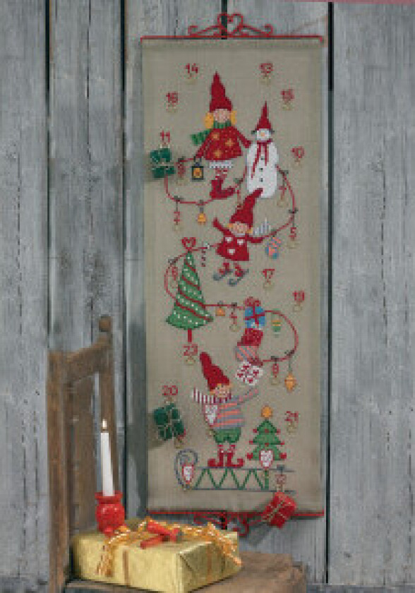 Broderikit LinJulekalender Nisser med Kjelke 35x94cm