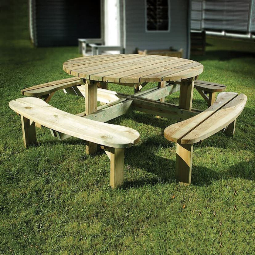 Krifon Rondo benksett Rundt robust benksett som har plass 8-12 personer. Totalt mål på settet: Ø 210 cm.