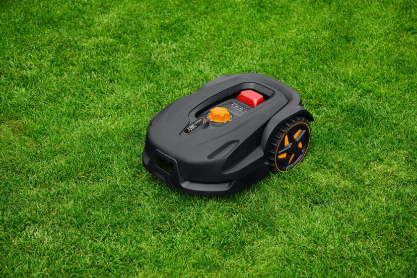 Smart 365* robotklipper Robotklipper for hager opptil 600 m², med en klippebredde på 18 cm. Enkel programmering med app og intelligent navigering.