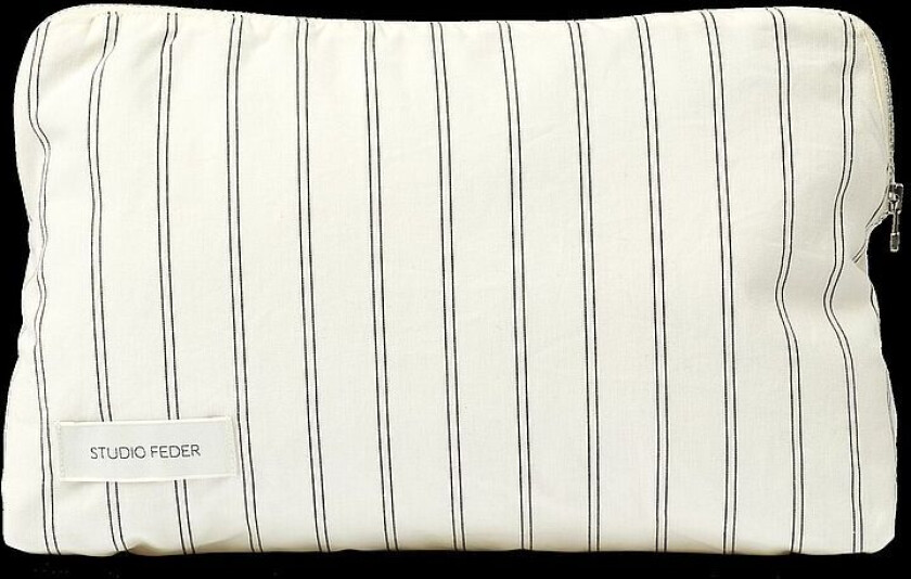 Celia Toiletry Bag River