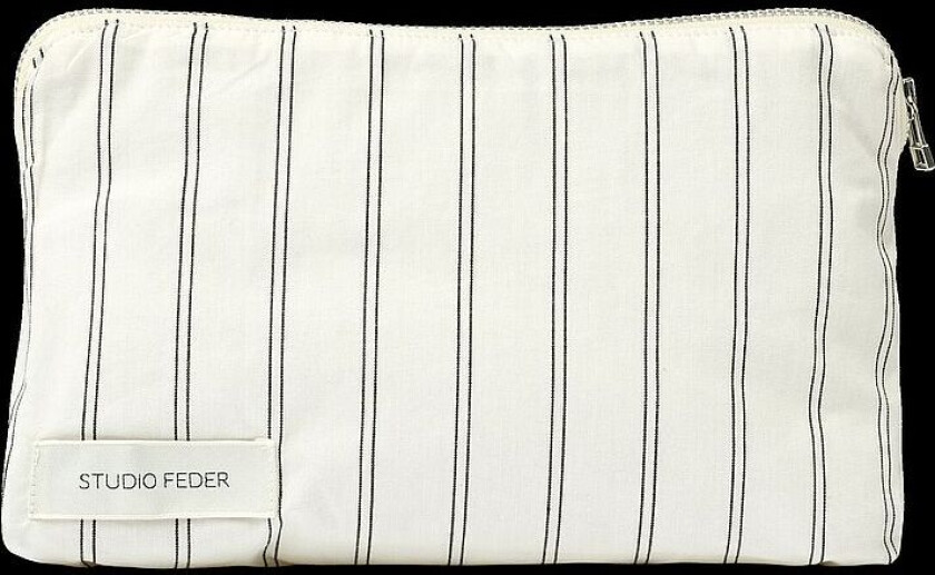 Celia Mini Toiletry Bag River