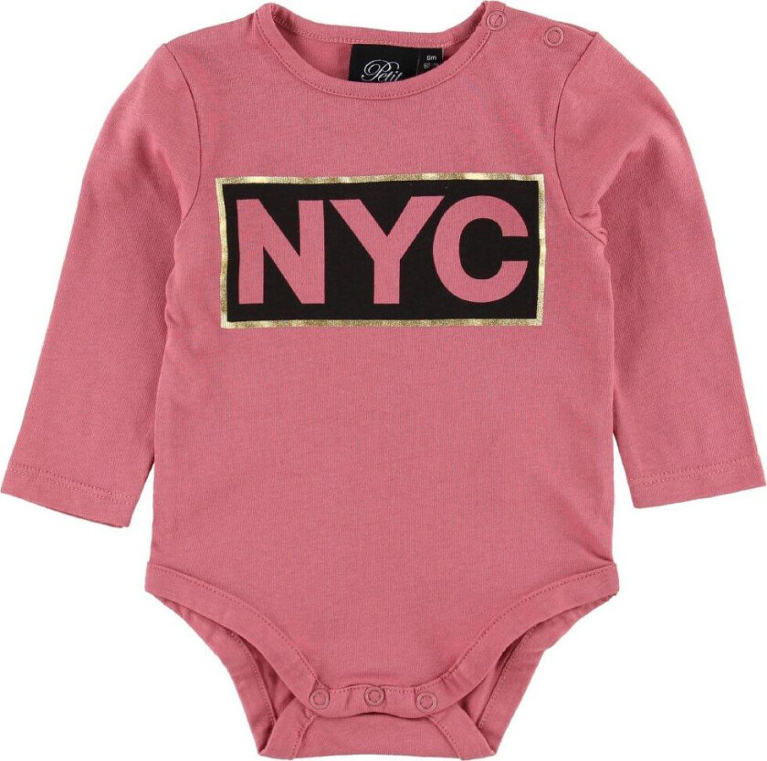 Petit by Sofie Schnoor Body L/æ - Mørk Rosa m. NYC - Sofie Schnoor - 56 - Langermet Body