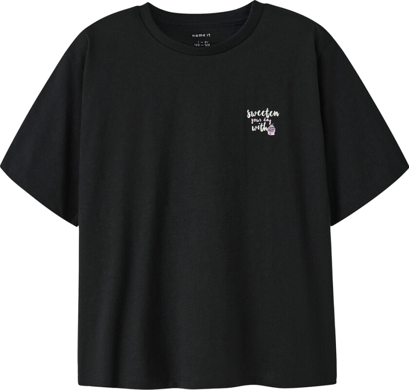 T-skjorte - NkfNeata - Svart m. Trykk - - 7-8 år (122-128) - T-skjorte