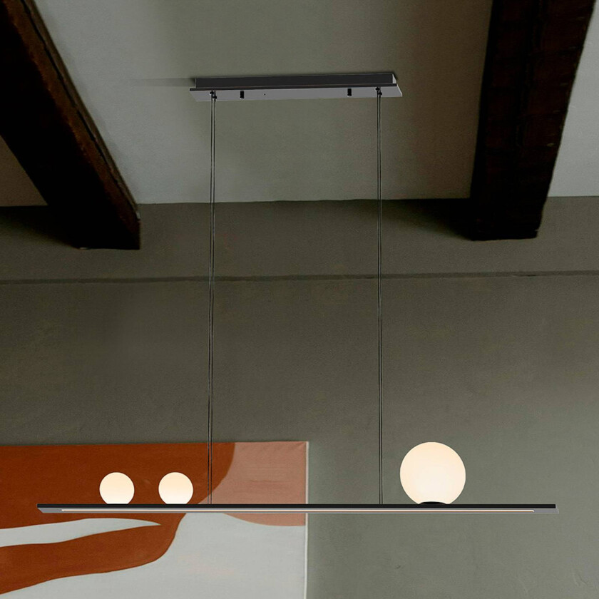 LED-pendellampe Mila, svart, lengde 120 cm, metall