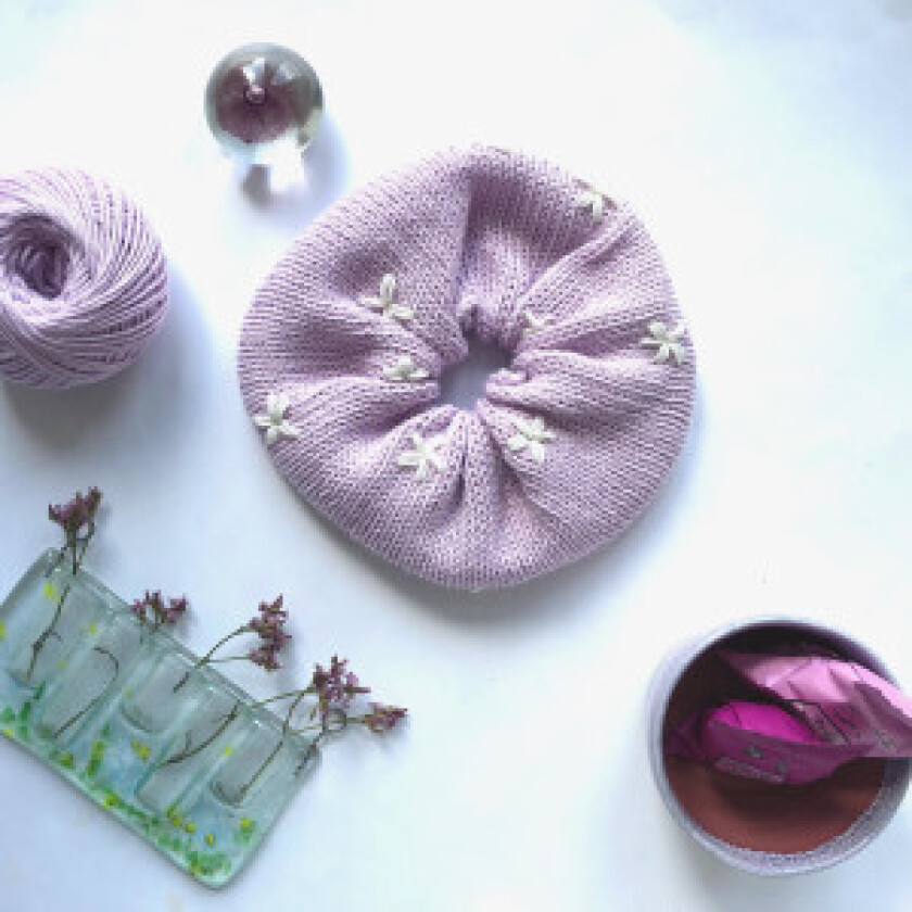 Summer Scrunchie by Rito Krea - Strikkemønster til scrunchie - Onesize
