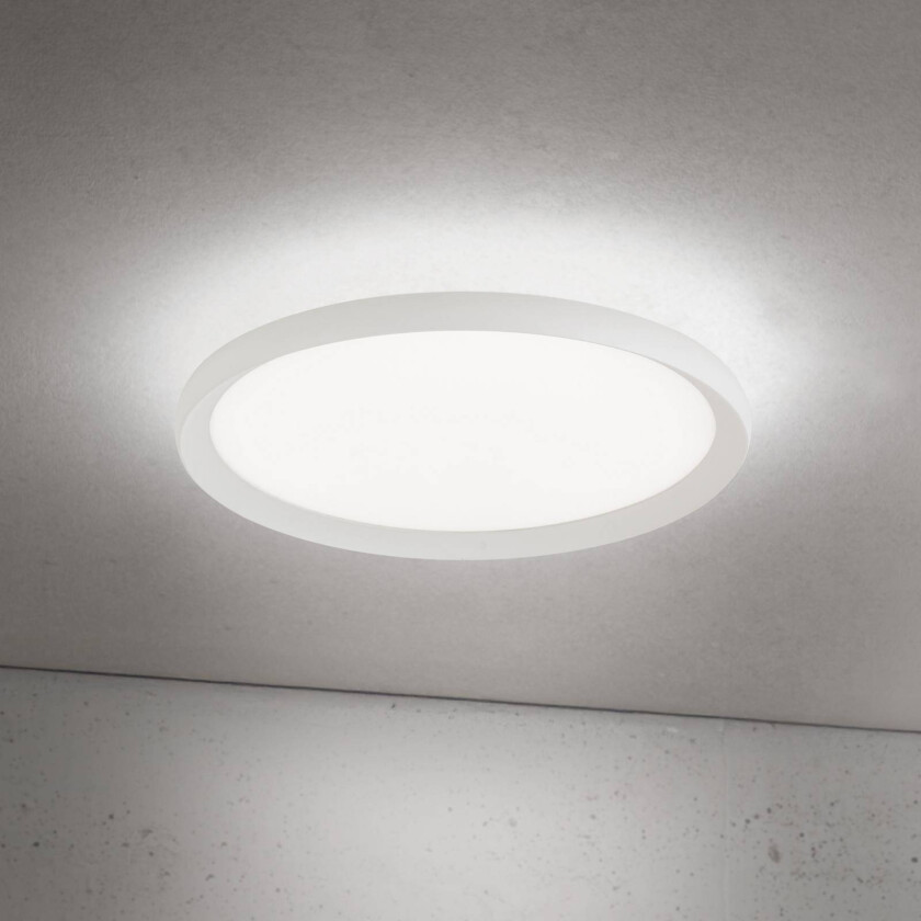 LED-taklampe Kant, Ø 40 cm, hvit, CCT, metall/plast