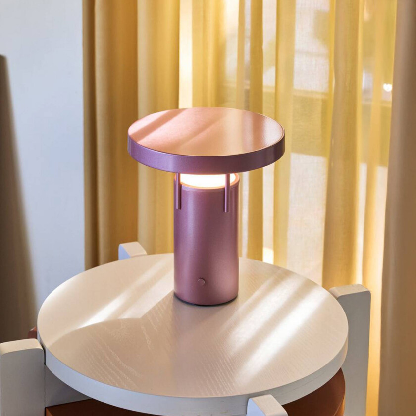 HÜBSCH LED-batteridrevet bordlampe BringMe Mini, rosa metallic, 20 cm