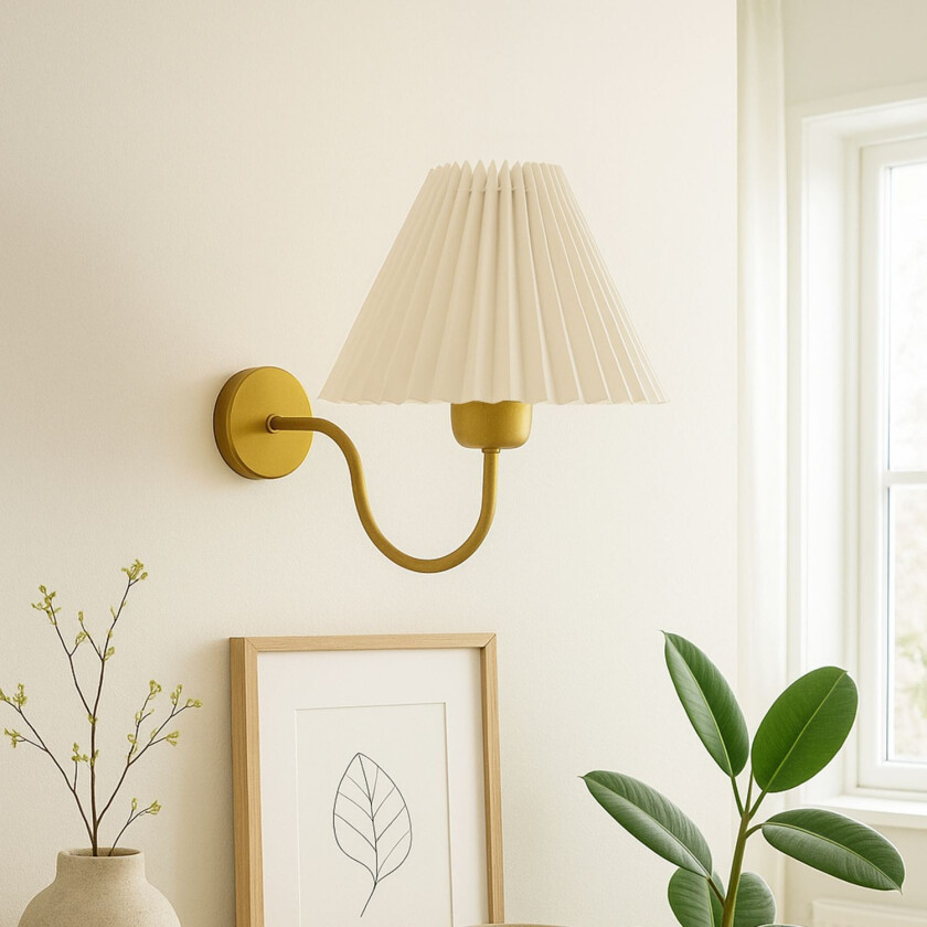 242083 vegglampe - kremfarget PVC og metall