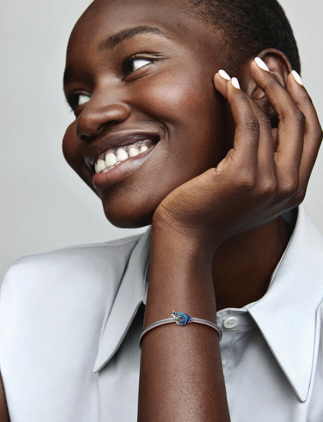 Gecko Sterling Silver Charm With Black Crystal And Shaded Transparent Metallic Light To Dark Blue En - Blue - ONE SIZE