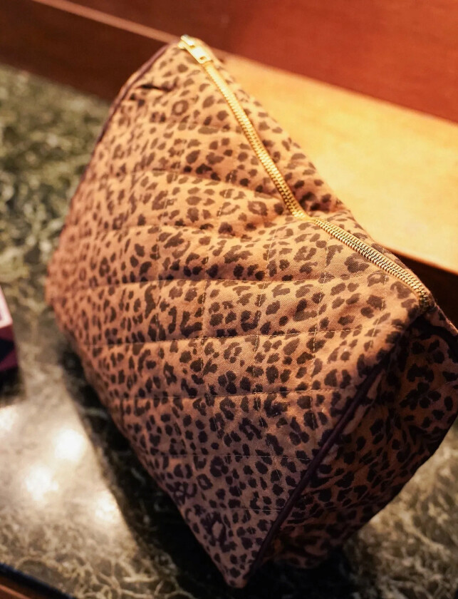 Leopard Quilted Wash Bag - Brown - 30X30X10CM