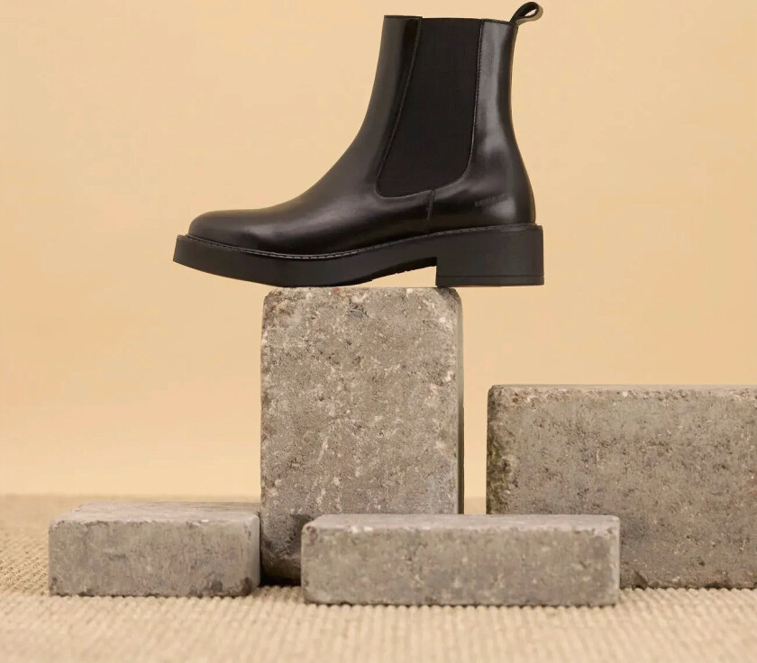 Booties - Flat - With Elastic - Black - 38