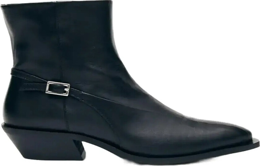 Lizzie Leather Ankle Boots - Black - 39
