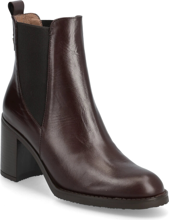 Remache 12 - Brown - 37