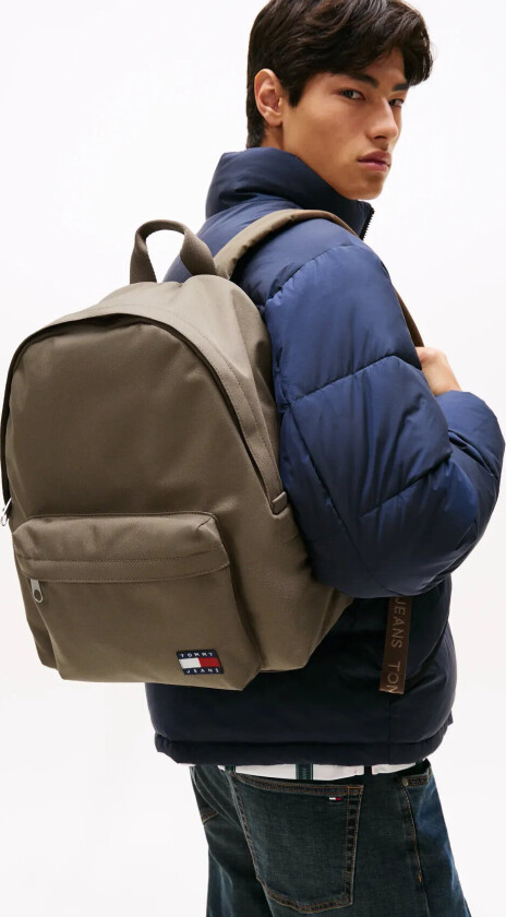 Tjm Ess Daily Dome Backpack - Khaki green - ONE SIZE
