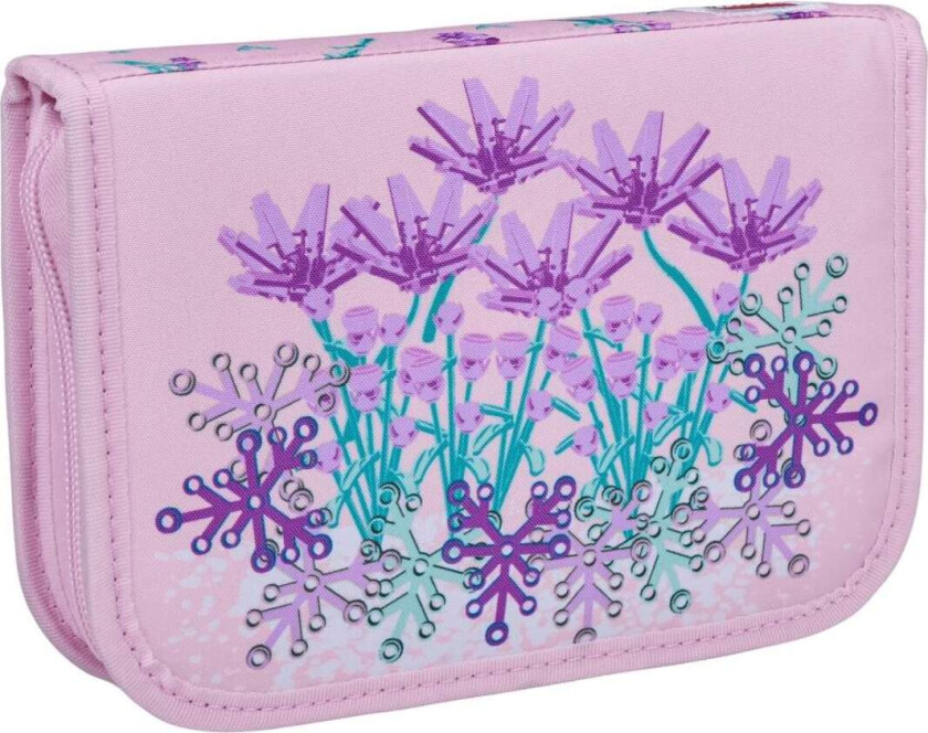 Penal med blomsterdesign og oppbevaringsrom