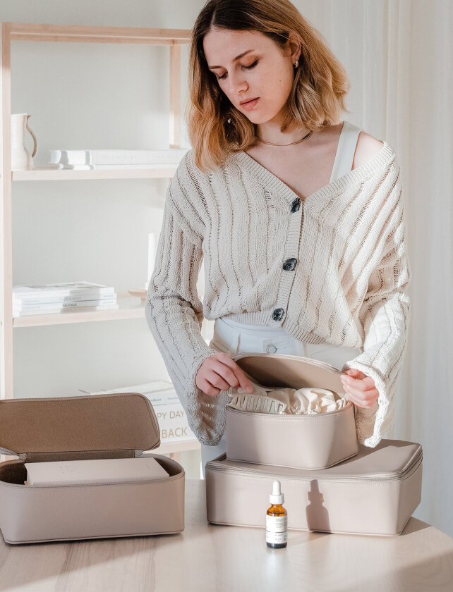 Bilde av Vegan Leather Packing Cube Set - Beige - ONE SIZE