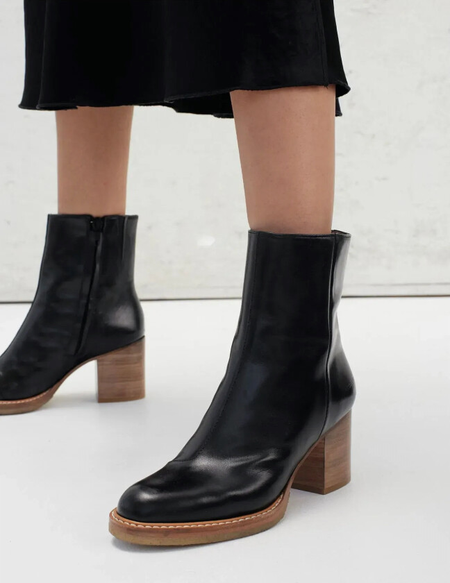 Bootie - Block Heel - With Zippe - Black - 42